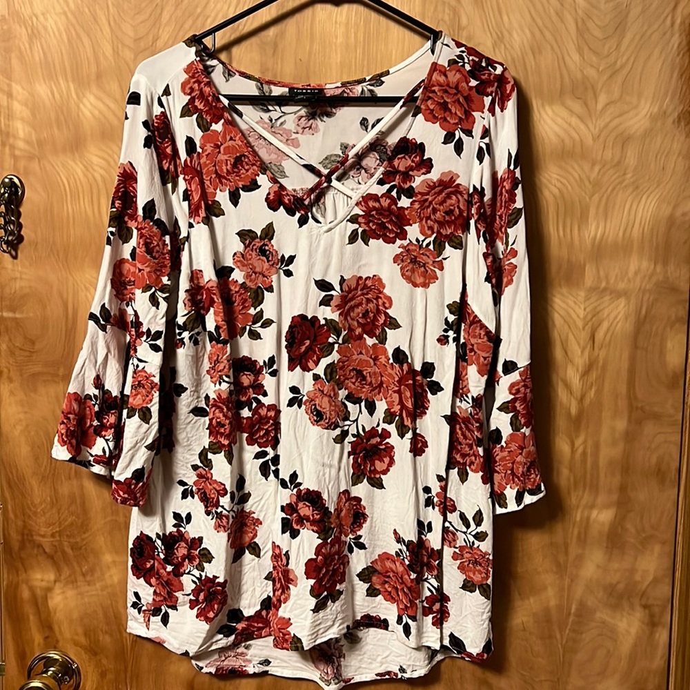 Torrid floral top size 1